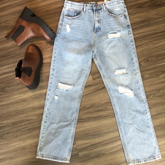 Wishlist Distressed Jeans - Picture 2 of 3